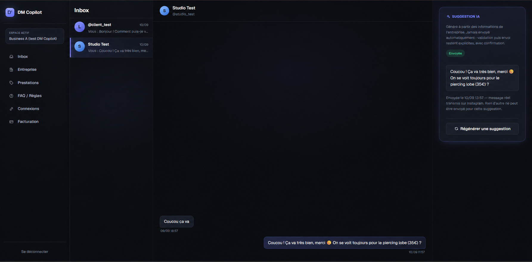 Inbox DM Copilot : liste de conversations, thread et suggestion IA envoyée, compte de test avec données fictives